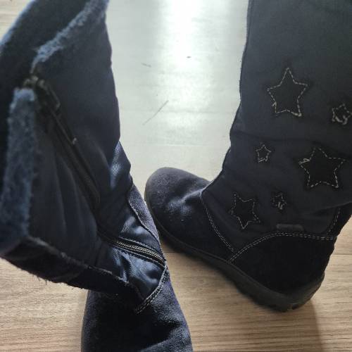 Blaue Stiefel  Größe: 28, zu finden beim Stand 100 am Standort Flohkids Berlin Ost