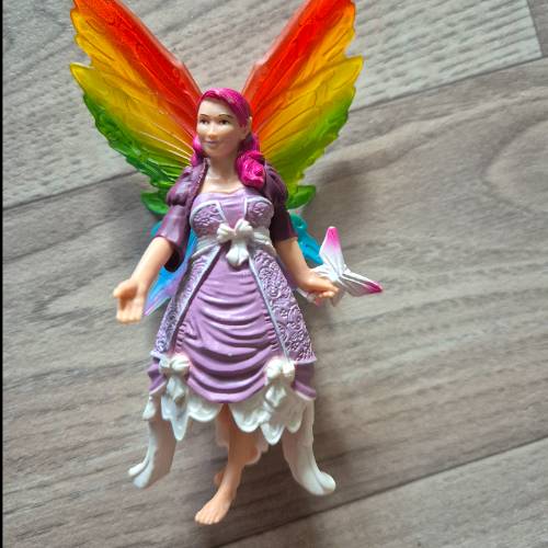 Schleich Bayala Regenbogenelfe, zu finden beim Stand 16 am Standort Flohkids Berlin Ost