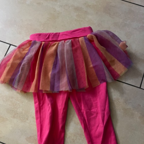 Pink Pants Ruffles  Größe: 86, zu finden beim Stand 226 am Standort Flohkids Berlin Ost