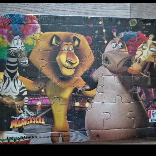 Kleines Puzzle Madagascar ovp, zu finden beim Stand 16 am Standort Flohkids Berlin Ost