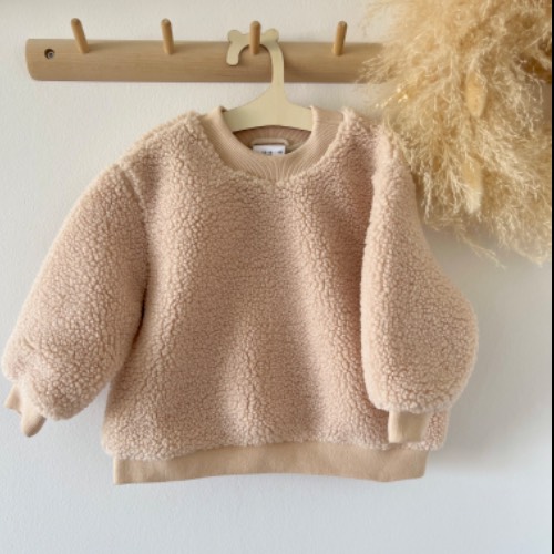 NEU Zara Fell Pulli  Größe: 86 92, zu finden beim Stand 71 am Standort Flohkids Berlin Ost