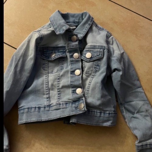 Denim Jacket  Größe: 104, zu finden beim Stand 226 am Standort Flohkids Berlin Ost