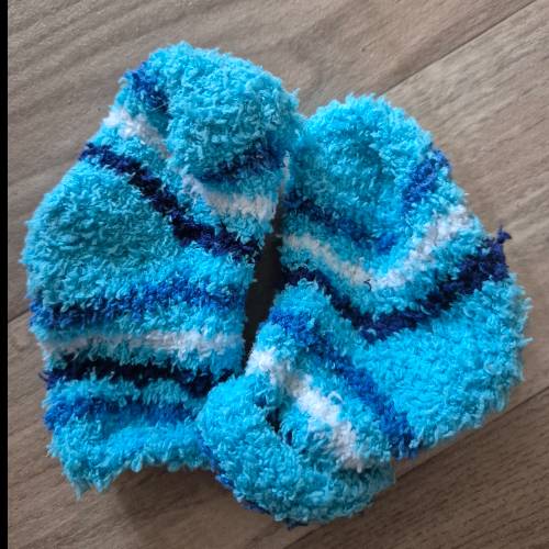 Handmade Kuschelsocken , zu finden beim Stand 98 am Standort Flohkids Berlin Ost