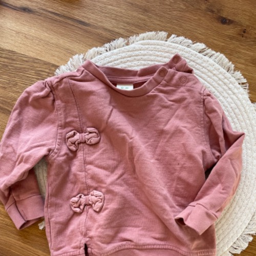 Alana Pullover rosa  Größe: 80, zu finden beim Stand 191 am Standort Flohkids Berlin Ost