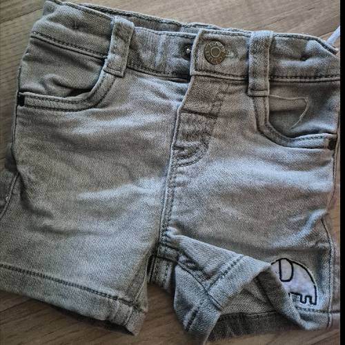 Kurze Jeans  Größe: 68, zu finden beim Stand 100 am Standort Flohkids Berlin Ost