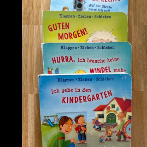 Bücher Serie Kleinkind , zu finden beim Stand 2 am Standort Flohkids Berlin Ost