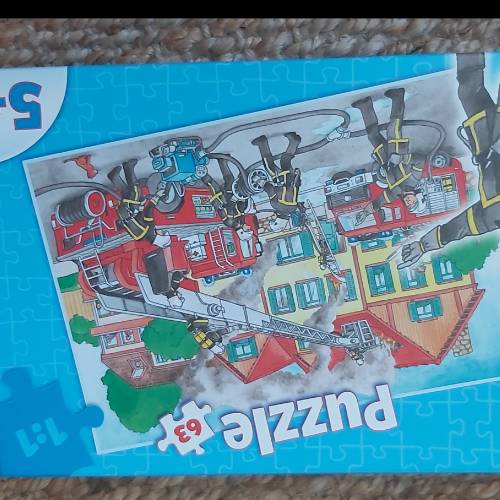 Puzzle Feuerwehr Neu, zu finden beim Stand 13 am Standort Flohkids Berlin Ost