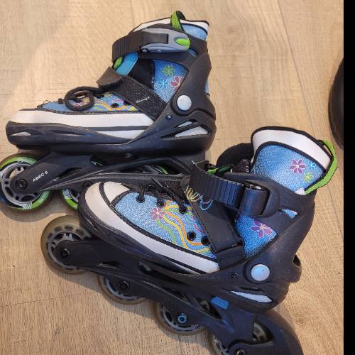 Inline Skater , zu finden beim Stand 4 am Standort Flohkids Berlin Ost