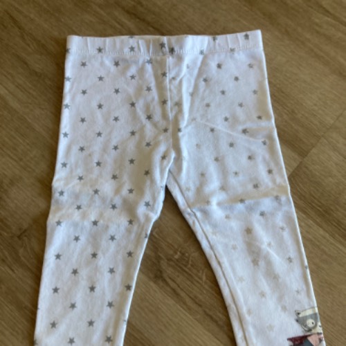 Leggings weiß sterne, zu finden beim Stand 77 am Standort Flohkids Berlin Ost