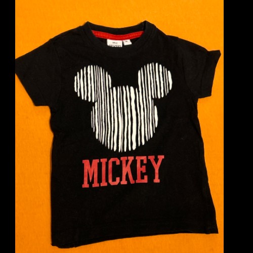 T-Shirt Mickey Mouse, zu finden beim Stand 38 am Standort Flohkids Berlin Ost