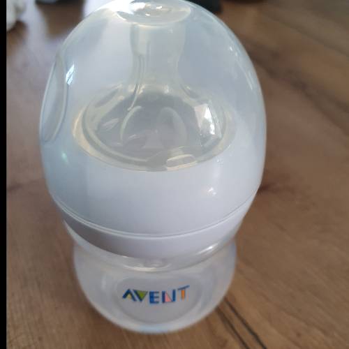 Babyflasche Avent, zu finden beim Stand 199 am Standort Flohkids Berlin Ost