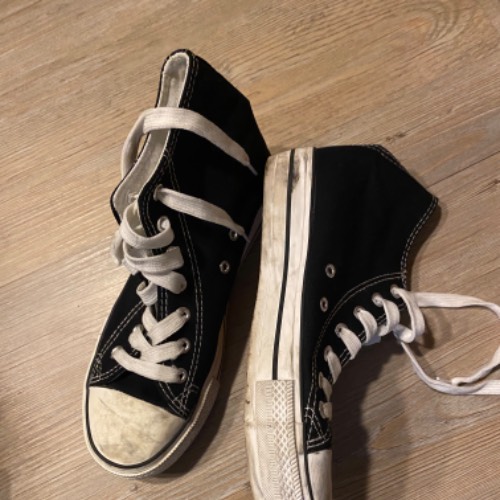 Schuhe Chucks no name, Größe: 38, zu finden beim Stand 40 am Standort Flohkids Berlin Ost