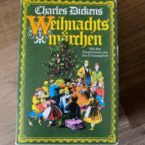 Buch Weihnachsmärchen, Dickens, zu finden beim Stand 118 am Standort Flohkids Berlin Ost