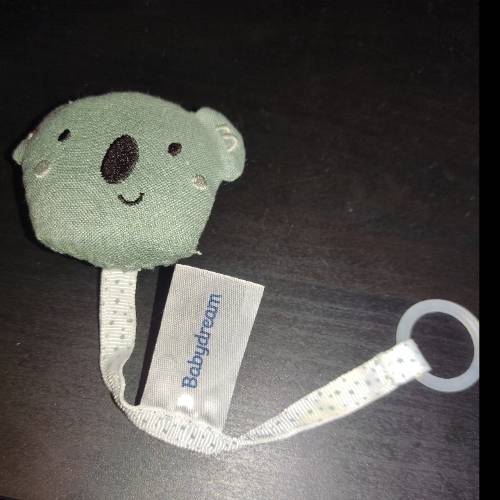 Babydream Koala-Schnullerkette, zu finden beim Stand 175 am Standort Flohkids Berlin Ost