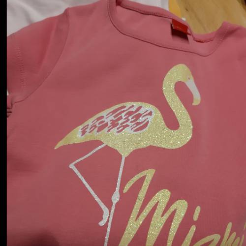 ESPRIT T-Shirt Flamingo  Größe: 104/11, zu finden beim Stand 99 am Standort Flohkids Berlin Ost