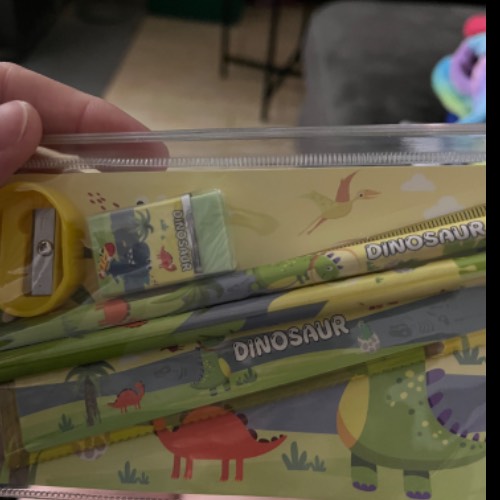 Dino Stationary Set , zu finden beim Stand 226 am Standort Flohkids Berlin Ost