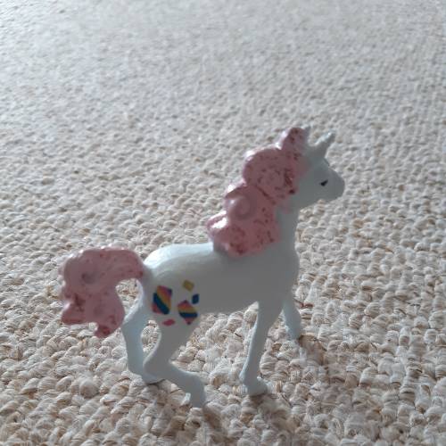 Schleich Einhorn Fohlen , zu finden beim Stand 239 am Standort Flohkids Berlin Ost