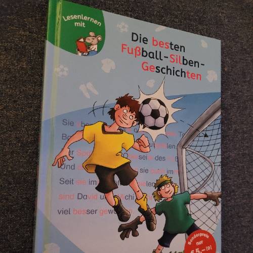 Die besten Fußball-Silben-Gesc, zu finden beim Stand 95 am Standort Flohkids Berlin Ost