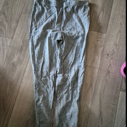 Leggings grau  Größe: 122/128, zu finden beim Stand 100 am Standort Flohkids Berlin Ost