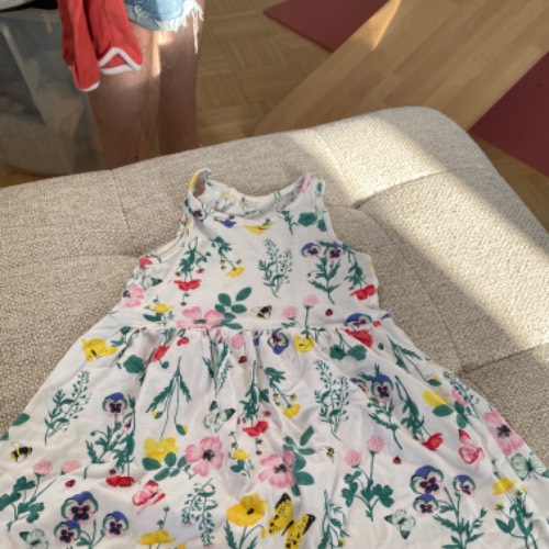 H&M Kleid  Größe: 98/104, zu finden beim Stand 209 am Standort Flohkids Berlin Ost