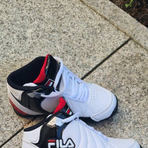 Fila Turnschuh  Größe: 29 1/ Größe: 2, zu finden beim Stand 85 am Standort Flohkids Berlin Ost