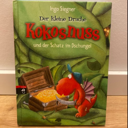 Drache Kokosnuss Buch Schatz D, zu finden beim Stand 21 am Standort Flohkids Berlin Ost