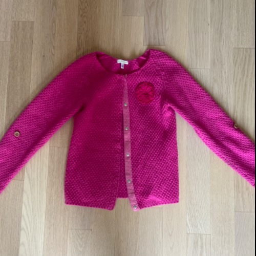 Strickjacke Vertbaudet  Größe: 134, zu finden beim Stand 75 am Standort Flohkids Berlin Ost