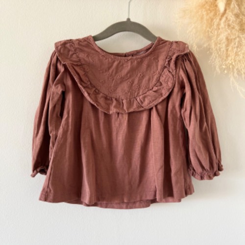 Zara Shirt bestickt mauve  Größe: 92, zu finden beim Stand 71 am Standort Flohkids Berlin Ost