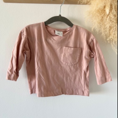 Zara Shirt rosé Brusttasche  Größe: 74, zu finden beim Stand 71 am Standort Flohkids Berlin Ost