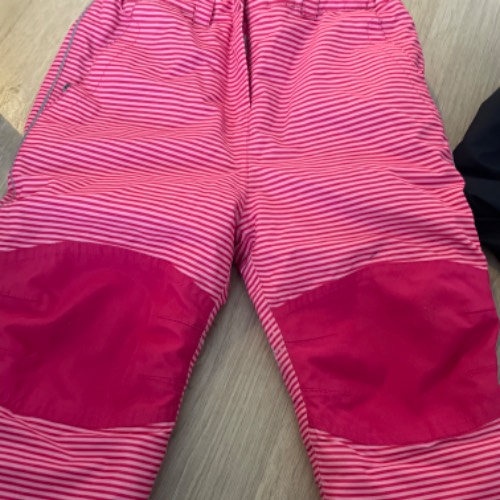 Schneehose pink  Größe: 92, zu finden beim Stand 210 am Standort Flohkids Berlin Ost