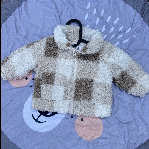 Teddy Jacke C&A  Größe: 62 neu, zu finden beim Stand 208 am Standort Flohkids Berlin Ost