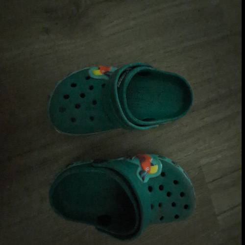 Crocs  Größe: 25, zu finden beim Stand 207 am Standort Flohkids Berlin Ost