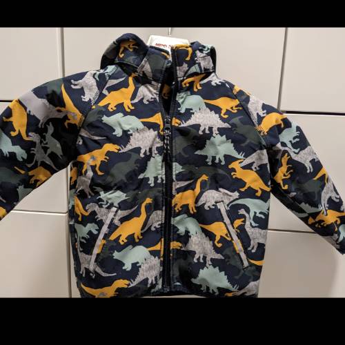 Softshelljacke H&M  Größe: 98 Dinos, zu finden beim Stand 192 am Standort Flohkids Berlin Ost