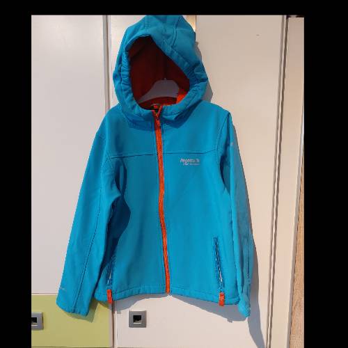 Regatta Softshell Jacke  Größe: 140, zu finden beim Stand 96 am Standort Flohkids Berlin Ost