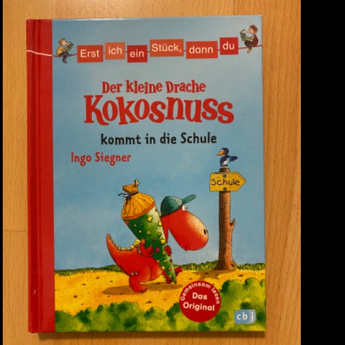 Drache Kokosnuss Buch Schule, zu finden beim Stand 93 am Standort Flohkids Berlin Ost