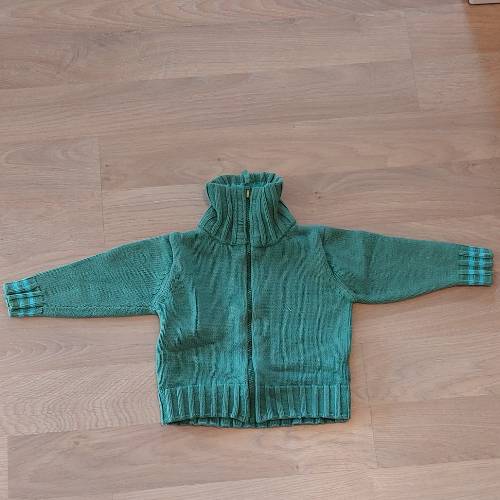 Strickjacke grün  Größe: 86, zu finden beim Stand 47 am Standort Flohkids Berlin Ost