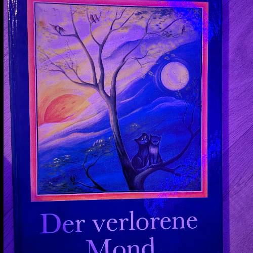 Buch verlorene mond, zu finden beim Stand 16 am Standort Flohkids Berlin Ost