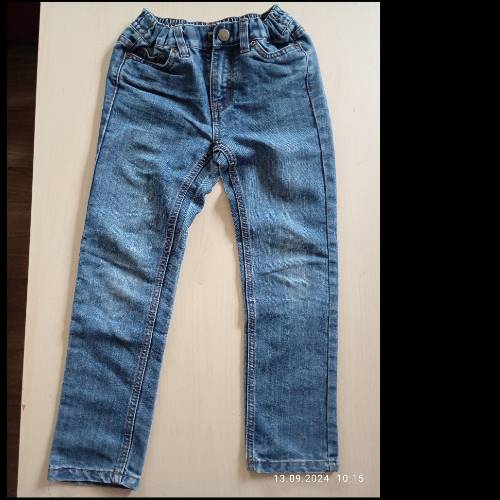 Jeans  Größe: 122, zu finden beim Stand 142 am Standort Flohkids Berlin Ost