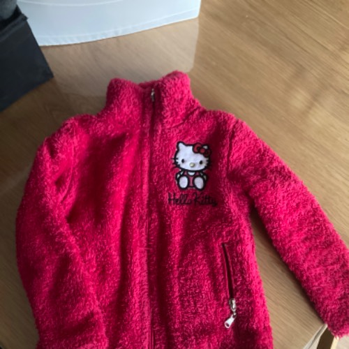 Kuscheljacke hello Kitty  Größe: 92, zu finden beim Stand 77 am Standort Flohkids Berlin Ost