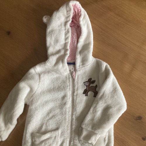 Kuscheljacke weiß Größe: 86/92, zu finden beim Stand 77 am Standort Flohkids Berlin Ost