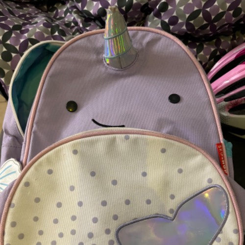 Narwhal Bag, zu finden beim Stand 226 am Standort Flohkids Berlin Ost