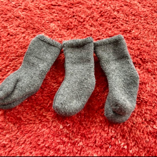 Neugeborenensocken- Größe: 6 Monate, zu finden beim Stand 90 am Standort Flohkids Berlin Ost