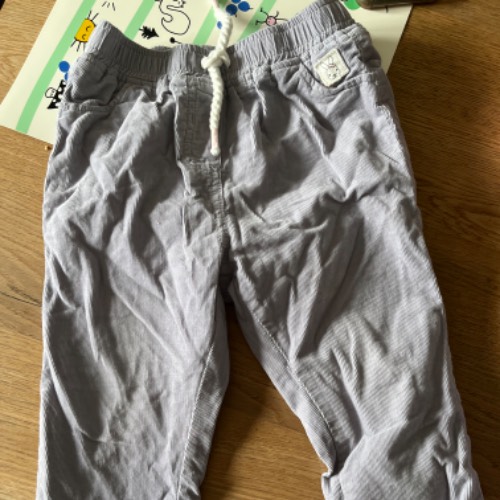 Cord pants , zu finden beim Stand 226 am Standort Flohkids Berlin Ost