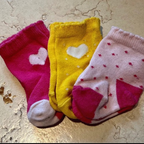 Petit Bateau Socken, zu finden beim Stand 90 am Standort Flohkids Berlin Ost