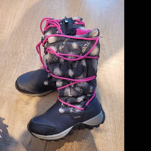 Winterschuhe  Größe: 32 Stiefel , zu finden beim Stand 4 am Standort Flohkids Berlin Ost