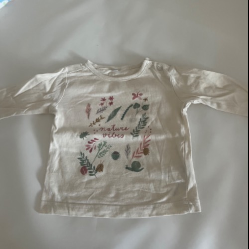 Langarmshirt Nature vibes  Größe: 68, zu finden beim Stand 208 am Standort Flohkids Berlin Ost