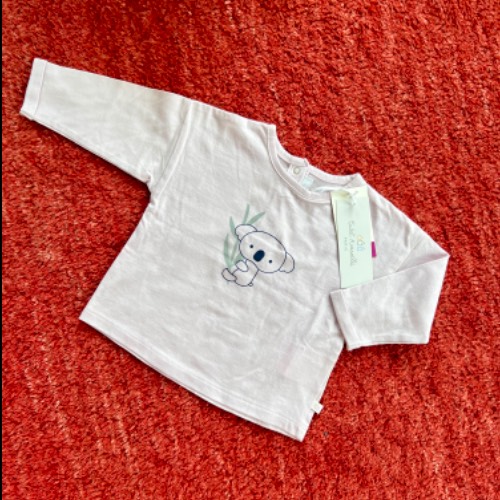 Neues Gallerie Lafayette Shirt, zu finden beim Stand 90 am Standort Flohkids Berlin Ost