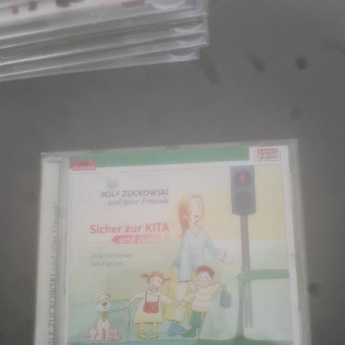 Kinder CD Rolf Zuckowksi, zu finden beim Stand 19 am Standort Flohkids Berlin Ost