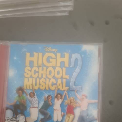 CD High School Musical  Größe: 2, zu finden beim Stand 19 am Standort Flohkids Berlin Ost