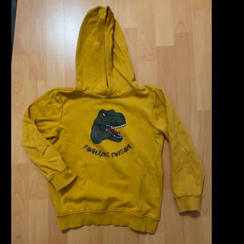 Ernstings Pullover Dino  Größe: 128, zu finden beim Stand 93 am Standort Flohkids Berlin Ost